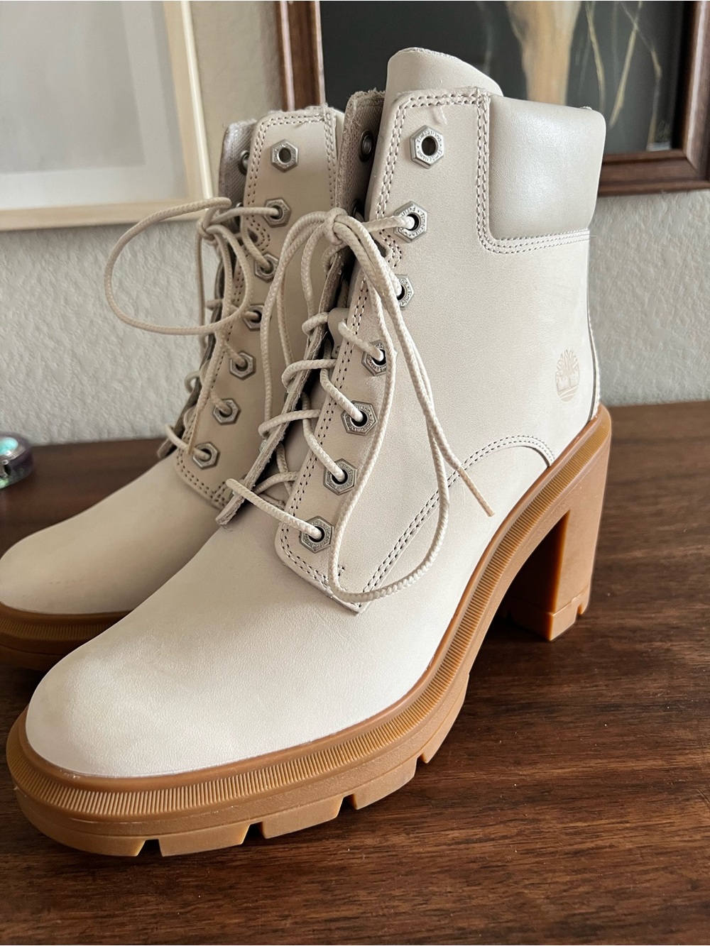 Timberland Cream Lace-Up Heeled Ankle Boots with Tan Platform - Picture 9 of 10